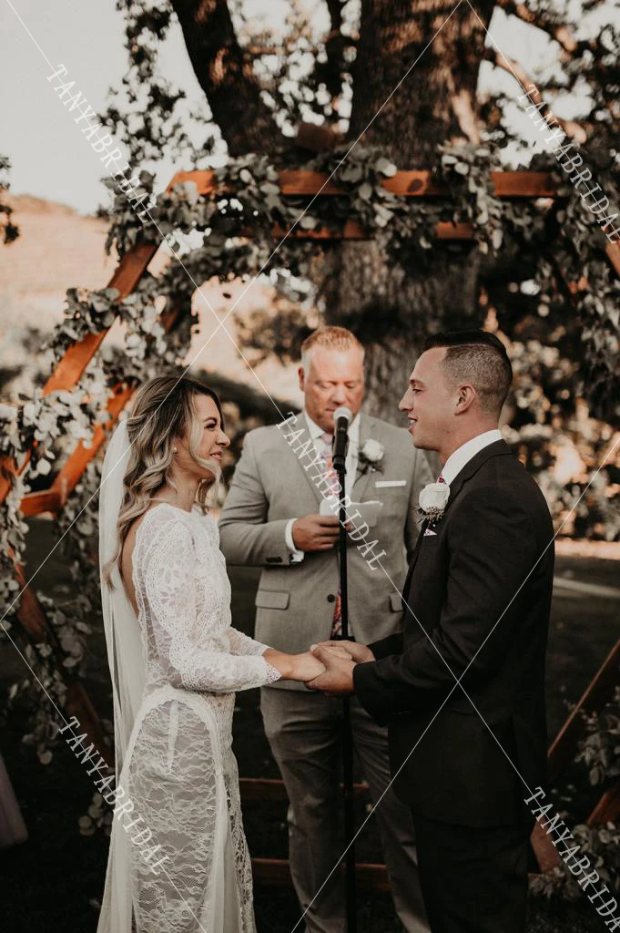AlexaMikey-Wedding-249-681x1024