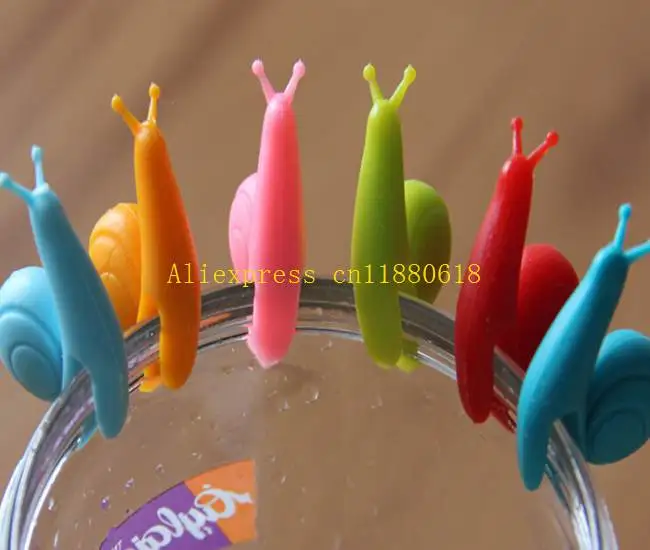 100ps/lot Free Shipping Cute Snail Shape Silicone Tea Bag Holder Cup