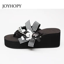JOYHOPY/Летние вьетнамки с милым медведем в Корейском стиле; плотные тапочки на подошве для студентов; женские пляжные сандалии на платформе; обувь на танкетке; AWS058