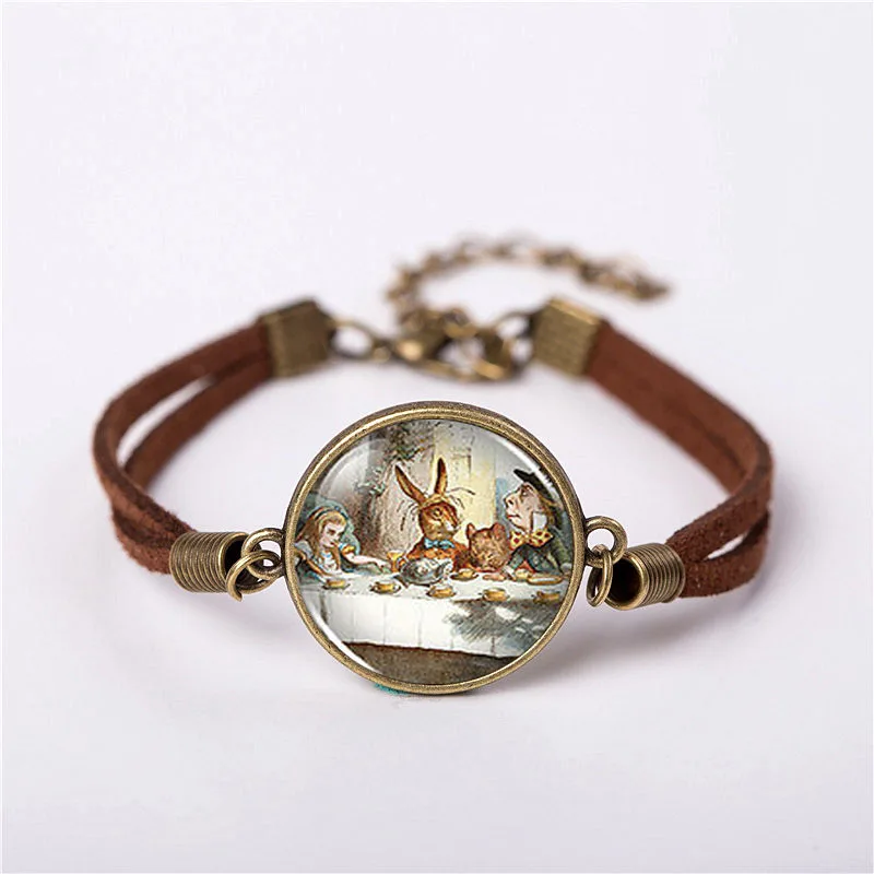 

US Movie Alice in Wonderland Fantasy Pendant Jewelry Vintage Fashion Leather Bracelet Gift Women Chain Men Necklace Women Gift
