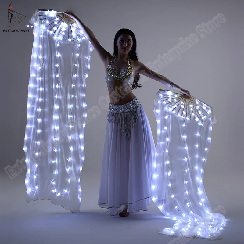 Neue 2018 Leistung Prop Licht up LED Fans Shiny Plissee Festival Karneval Tanz Kostüm Zubehör Bauchtanz Fan Kaufen