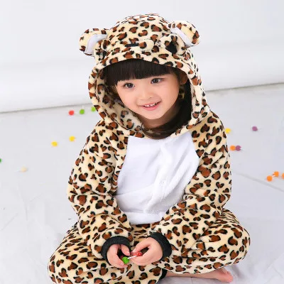 Новогодняя зимняя фланелевая Детская Пижама для мальчиков и девочек детская одежда для сна с рисунками животных розовая пижама с капюшоном для косплея единорога - Цвет: Leopard