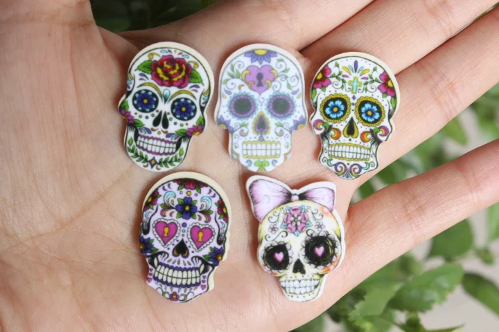 

50pcs/lot DIY resin skulls mix colors flat back resin cabochons accessories
