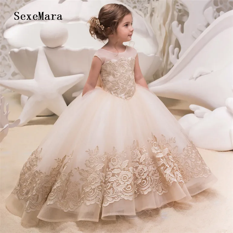 

Elegant Princess Birthday Dress Champagne Lace Appliques Cap Sleeve Ball Gowns Flower Girls Dresses for Wedding Party Any Size