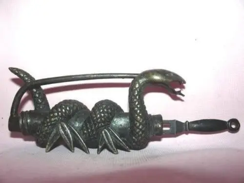 

Metal Crafts Asian Antiques Rare Chinese Handwork Old Style Copper Snake Shape Lock And Key Statue fast Shiping