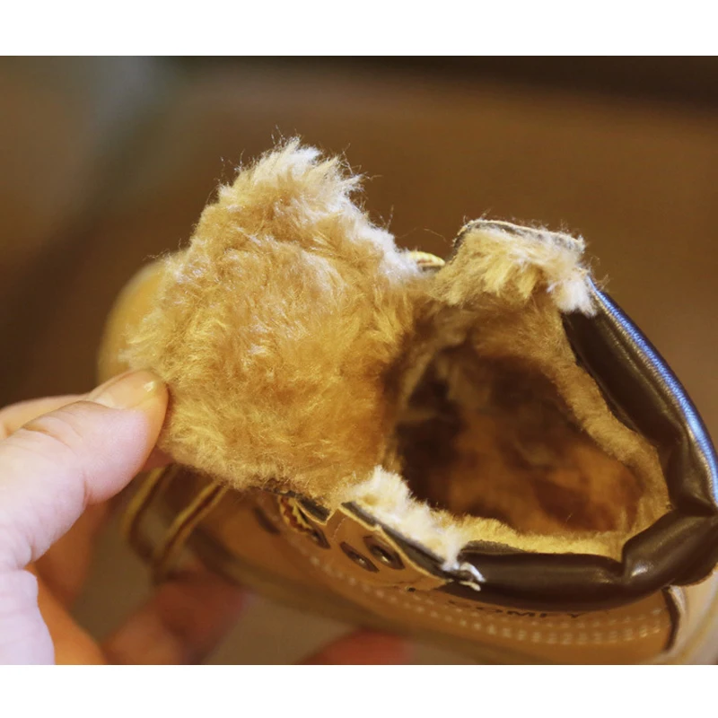 Children Sneakers Martin Boots Kids Shoes Winter Black Rubber Sole Warm Thick Ankle Snow Boots Boys Girl Plush Fashion Boots Children Sneakers Martin Boots Kids Shoes Winter Black Rubber Sole Warm Thick Ankle Snow Boots Boys Girl Plush Fashion Boots