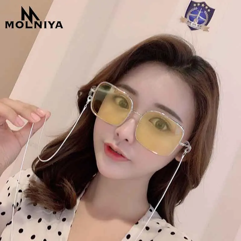 

2020 Women Square Big Sunglasses Retro Nonslip Metal Chain Decoration Lady Sun Glasses Gradient Eyeglasses UV400 Lanyard