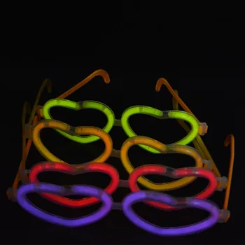 

Party Luminous Glow Light Sticks Fluorescence Stick with 40pcs Plastic Heart Glasses Party Concerts Supplies Glow in Dark