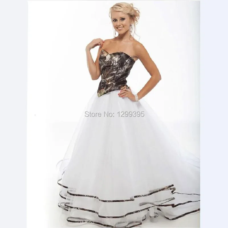 2017 Long Puffy Camouflage Wedding Dresses Simple Sweetheart