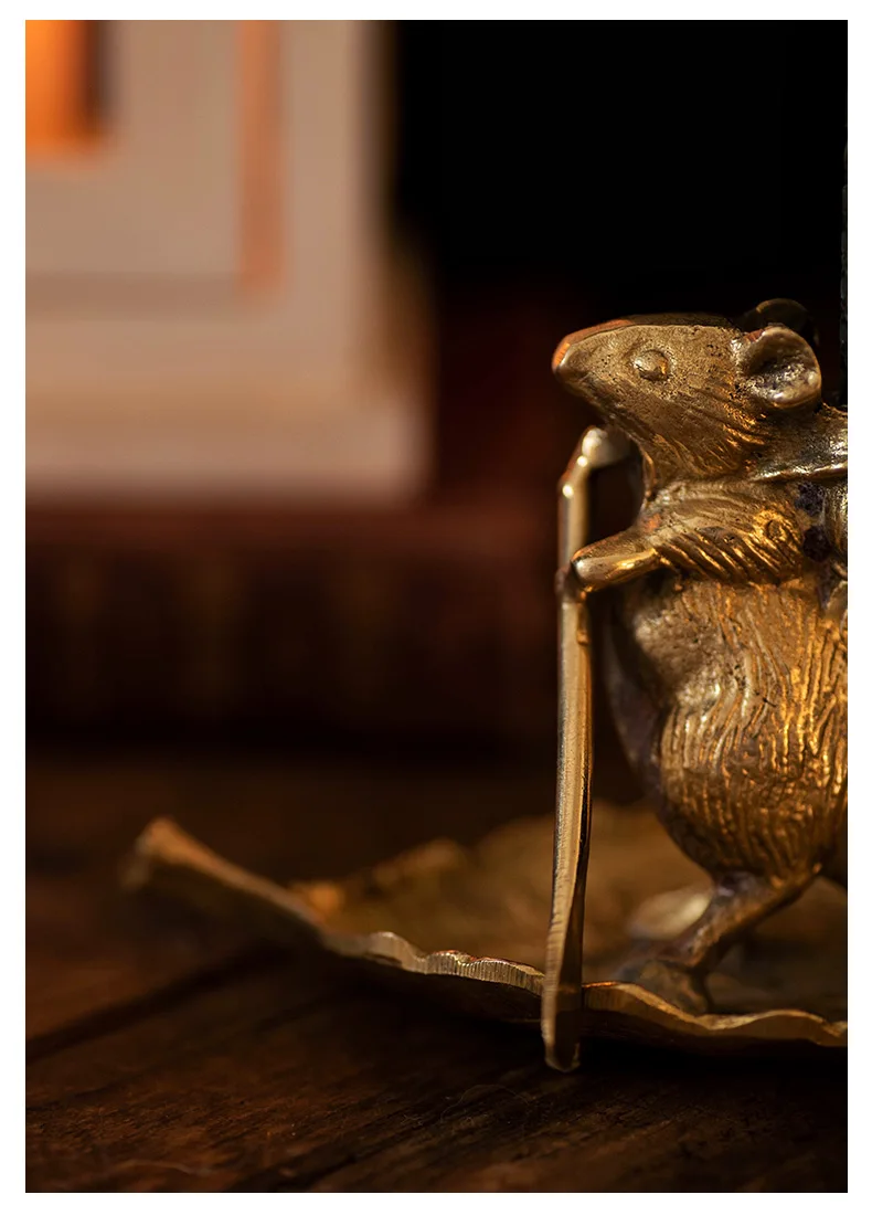 Американский латунный Ретро Ностальгический мышь гребная свеча подсвечник Домашнее настольное украшение церковный подсвечник