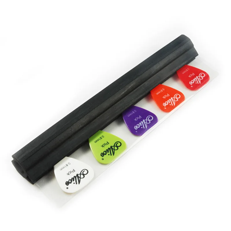 pick holder for mic stand- guitarmetrics