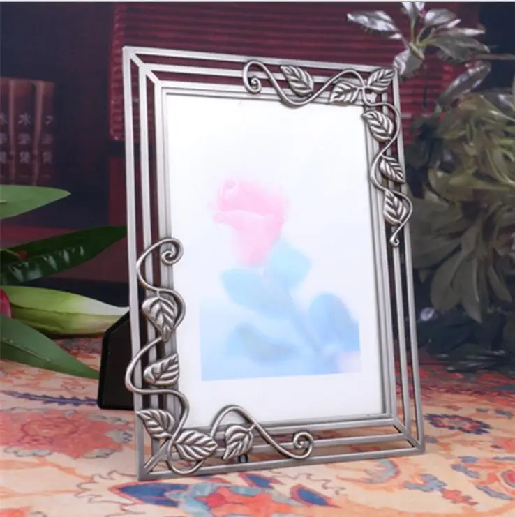 

Europe vintage alloy mtale photo frames home decorative pictures frame baby frames photo frames for picture wall XC072
