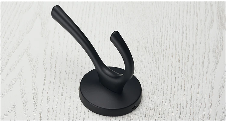 Black Robe Hook 22