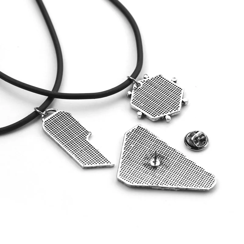 Peter Quill Necklace Avengers:Infinity War Star Lord Prop Replica Jewelry Men Pendant as Peter Quill Cosplay Costume