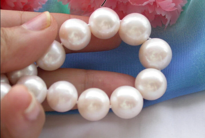 

Free shipping@@@@@ Az4180 Big 17" 14mm white round Freshwater cultured pearl necklace mabe a