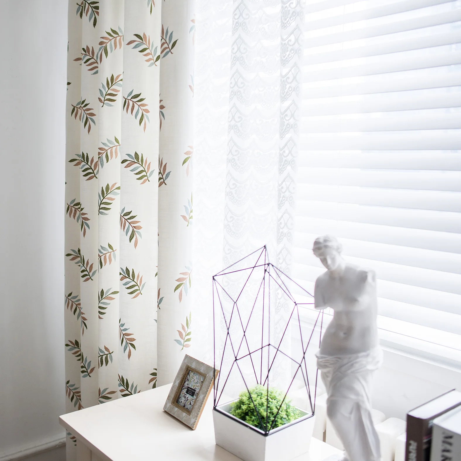 

Factory Direct Sale Curtain Cloth Hot-selling Modern Simple Imitation Cotton Hemp Slub Cloth Embroidered Window Yarn Fabric