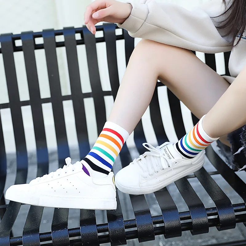 2019-new-women-socks-1-pair-long-cotton-rainbow-color-striped-printed-novelty-fashion-lady-autumn(2)