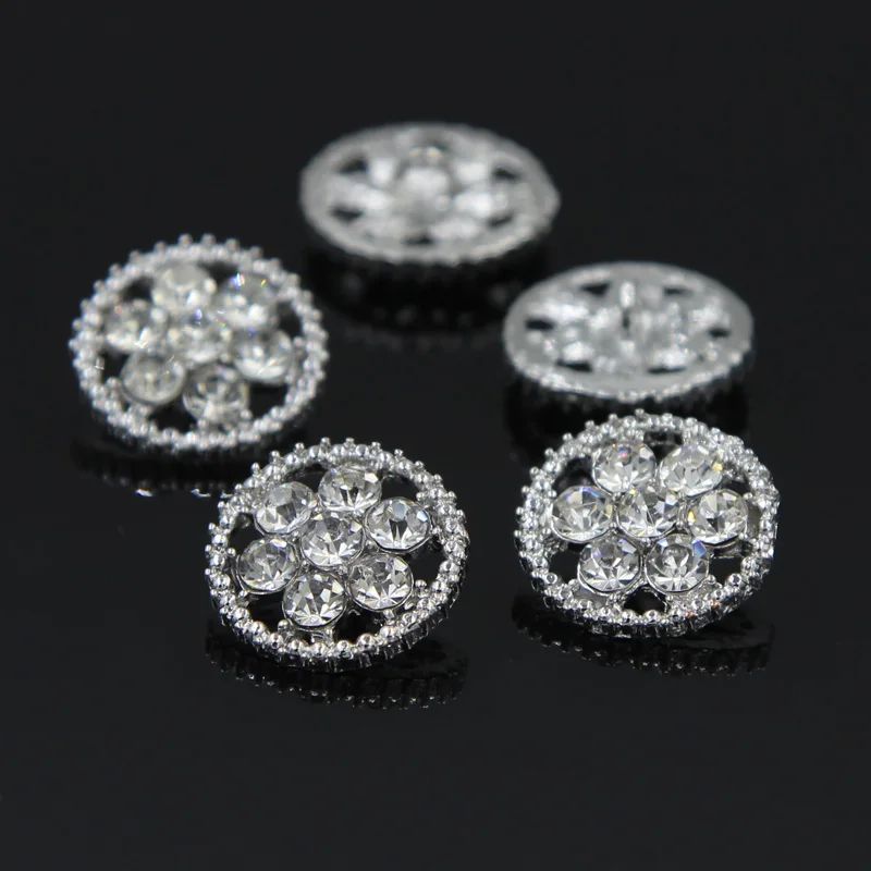 

20 Pieces 1.6cm Silver Clear Rhinestone Alloy Round Buttons Sewing Craft RNK97Y