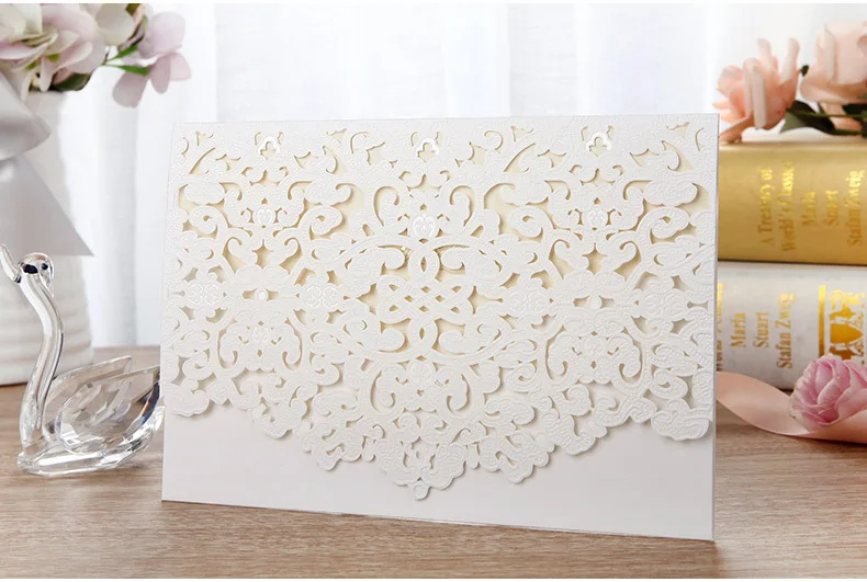 

High Quality Red Flower Embossment And Gold Bronzing Wedding Invitation Card 185*128mm, With Envelope, Inner Paper And Seals
