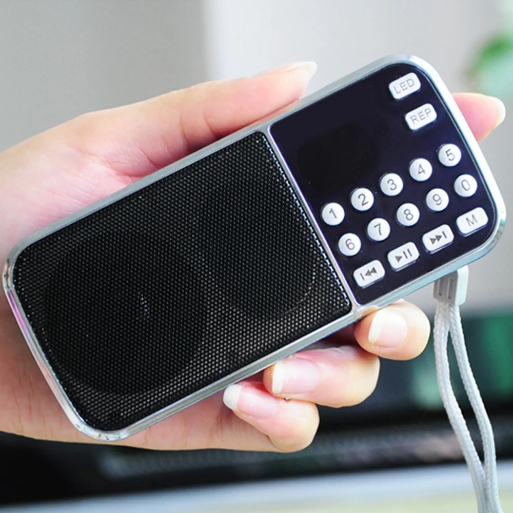Kebidu модный портативный мини mp3 плеер Hi Fi аудио динамик фонарик усилитель Micro SD TF FM