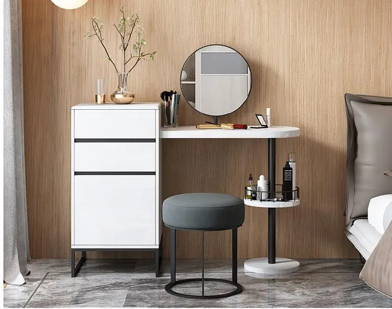 Simple Baking Varnish Round Mirror Small Family Internet Celebrity