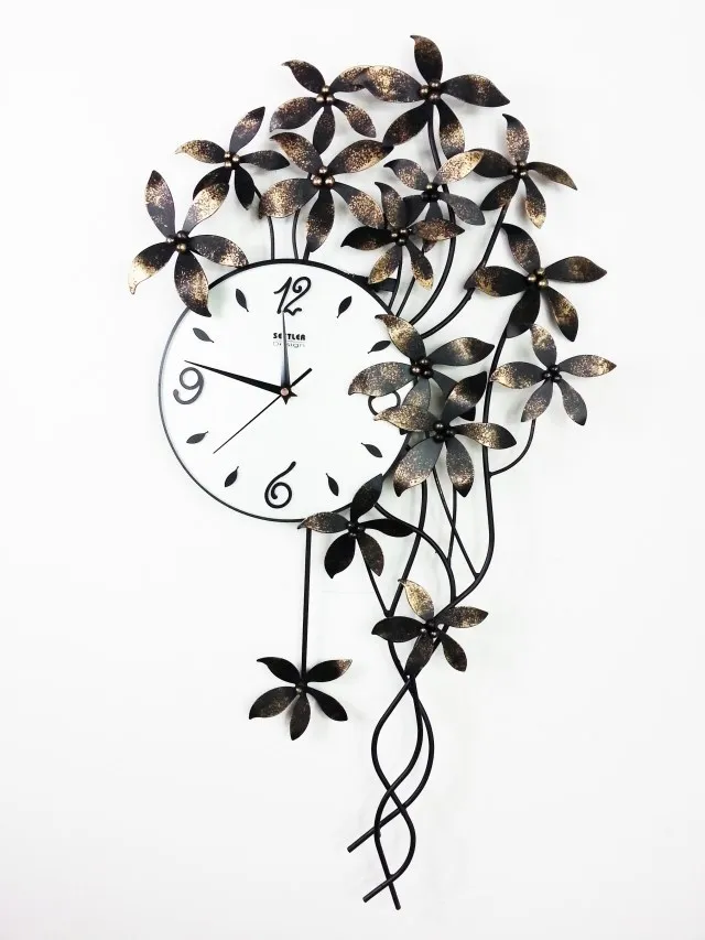 

Wrought Iron Flower Wall Clock, Modern Style Decoration Supe Fashion Art Clock Mute