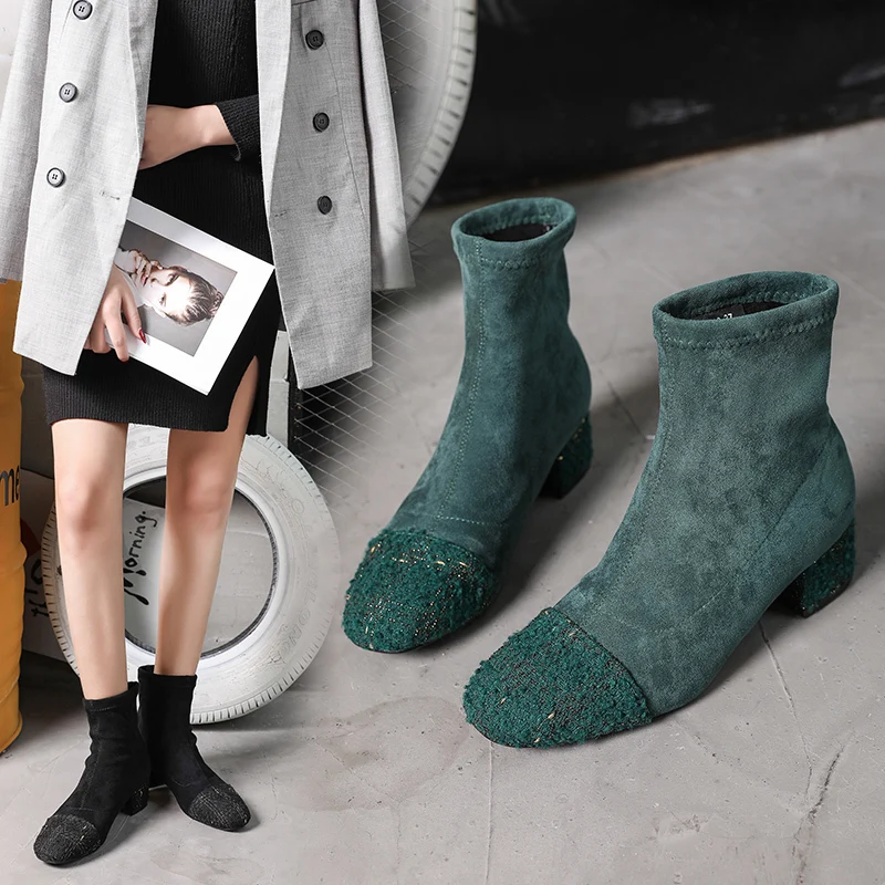 

Snow boots female 2018 autumn and winter new wild square head thick with short boots plus velvet tube elastic socks boots