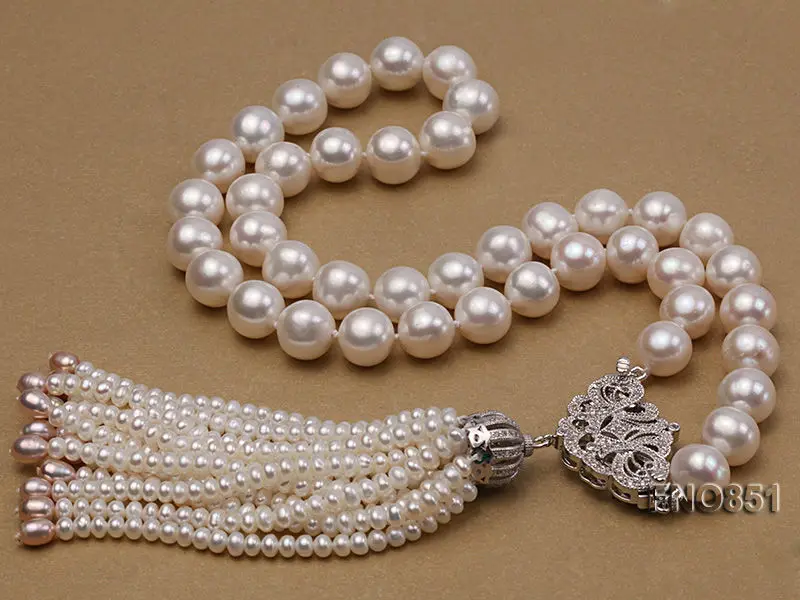 

11mm AAA white round freshwater pearl necklace