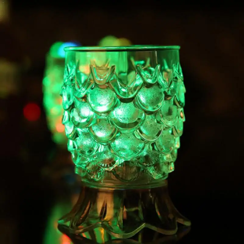 1 шт. цветная светящаяся чашка в форме ананаса Кубок автоматический светодиодный датчик воды мигающий Вино, ВОДКА стеклянная чашка принадлежности для барной вечеринки