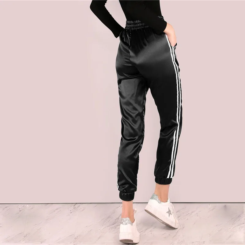 SweatyRocks Черные Полосатые Сатиновые тренировочные штаны для бега с завязками на талии, спортивные штаны, осенние женские повседневные штаны для активного отдыха