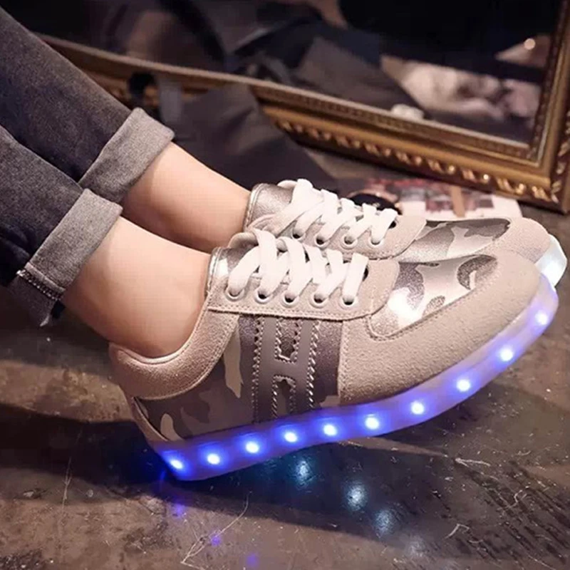 

High Quality 7 Colors Woman LED Shoes 2017 Autumn High Top Growing Shoes For adults Women Luminous Lights Shoe