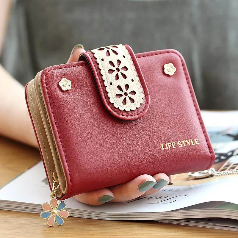 

Women's Purse Short Hasp PU Wallet Ladies Zipper Fold Hollow Out Purse Fashion Female Pendant High Quality Purse Card Holder