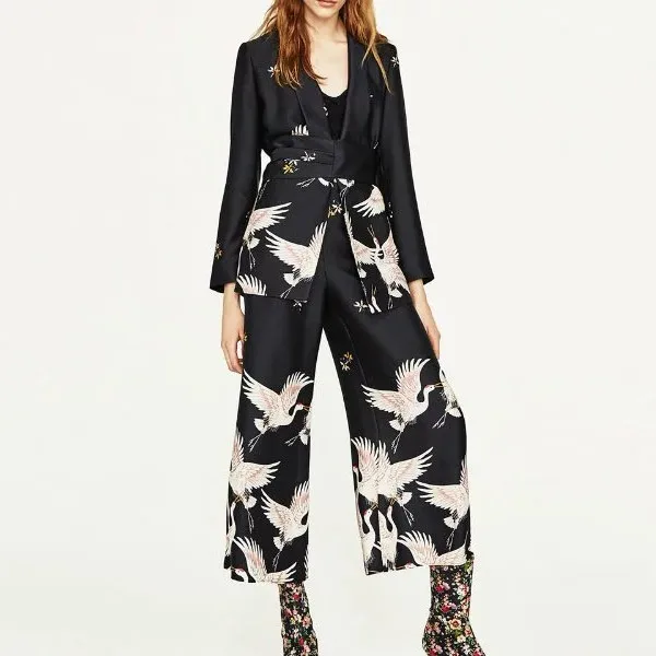 2019 New  Womens Suits Black Autumn  Blazer Set Printing Lace-up Street Fashion Nine-point Wide-leg Trouser Belt