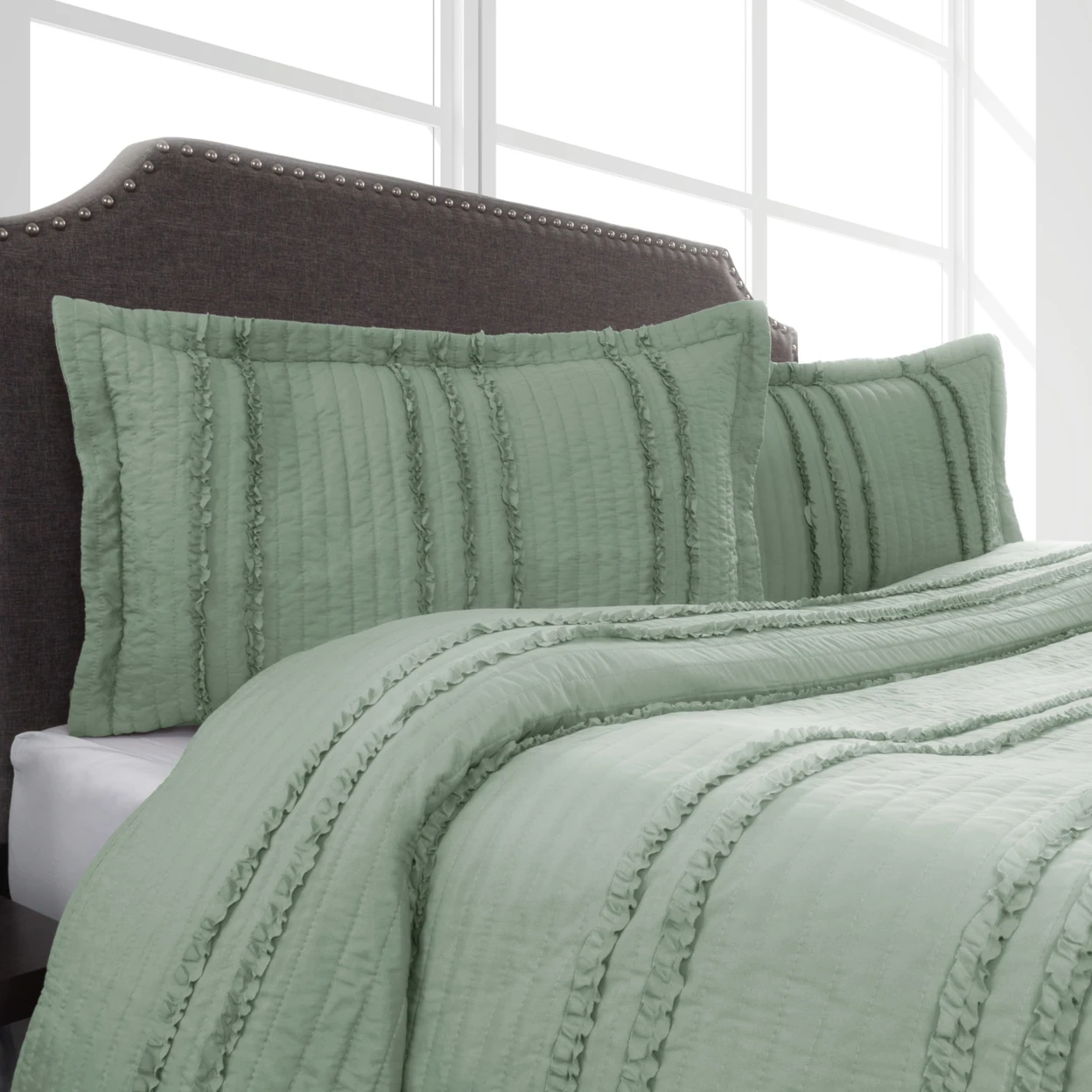 Mint Queen 3 Pc Set Quilted Bedspread Elegant Striped Ruffle Hypoallergenic w Shams (2)