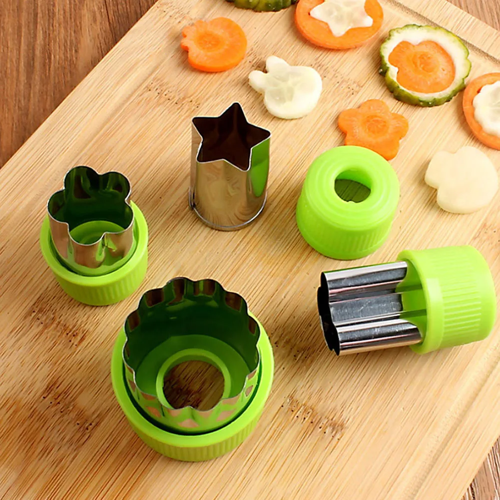 

12pcs Vegetable Fruit Cutting Die Cutter Shapes Creative Cookie Mold Animal Pattern Food Stencil Biscuit Mold Vegetable Tools