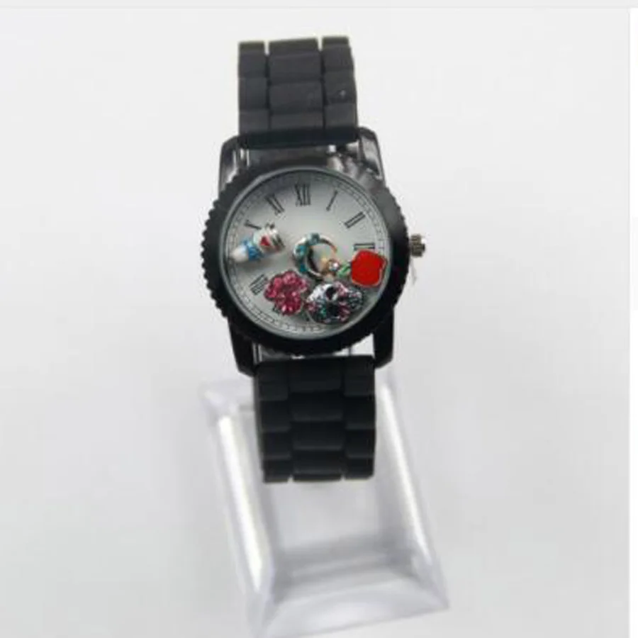 

2019 fashion white Memory Locket Watch Floating living locket wrist watch with striped Band