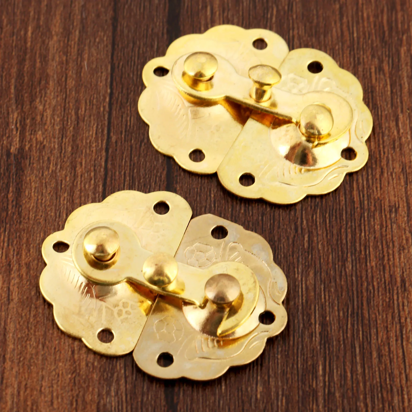 2Pcs Gold Iron Latches Catches 35*45mm Hasps Clasp Buckles Small Lock for Jewelry Wood Box Suitcase Furniture Hardware