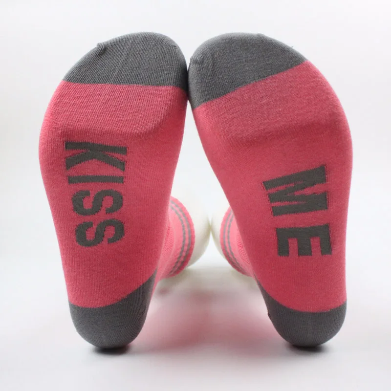 Если вы можете почитать это мужские и женские хлопковые носки с английскими буквами в носках без пятки, женские сексуальные носки I Love YOU My BoyFriend Kiss Me - Цвет: K
