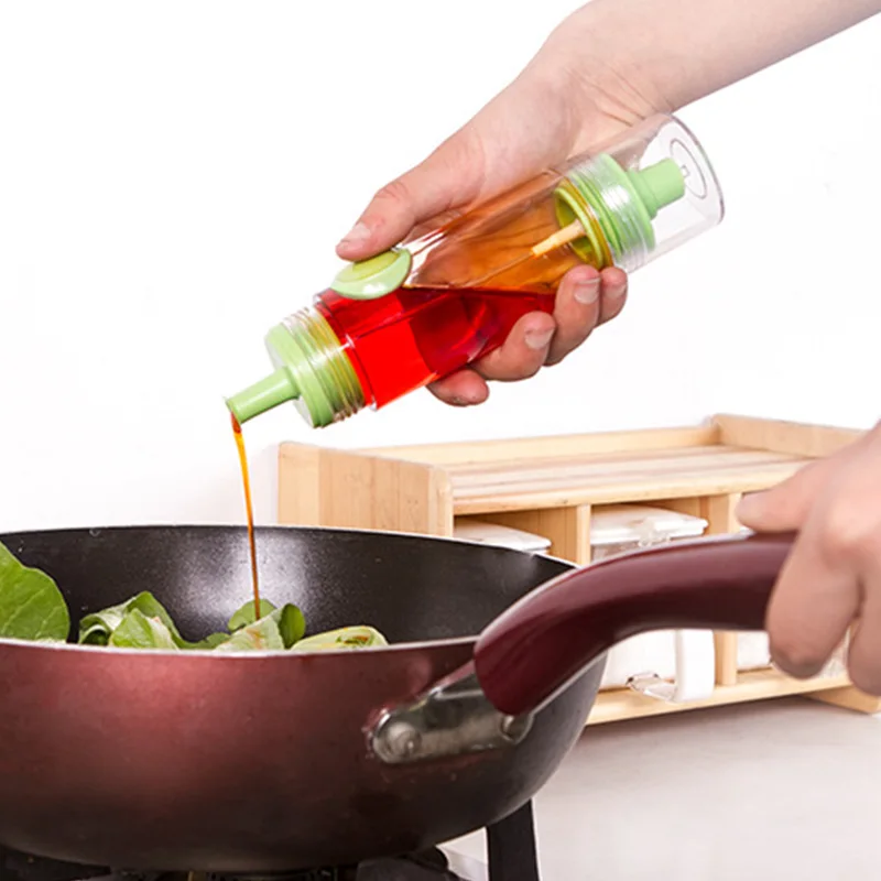 Plastic Gravy Boats Kitchen Tool Condiment Oil Soy Sauce Vinegar Spray Bottle Cruet Dispenser