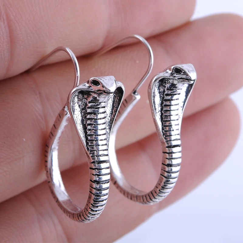 

trendytime new punk cobra gold silver stud earrings for women animal earrings femme gift jewelry brincos