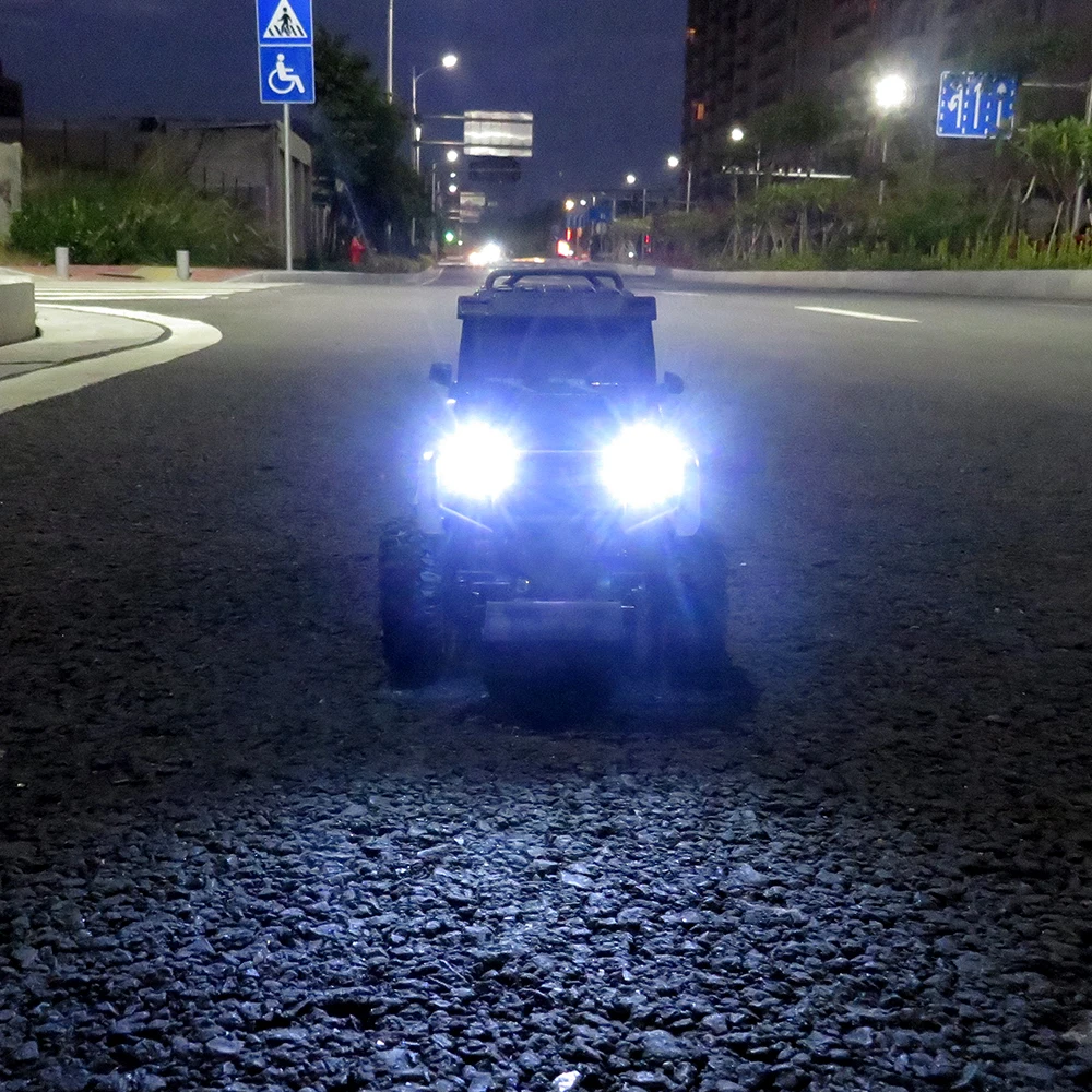 Flytec_699_110_2.4G_6WD_Climber_RC_Car_Wrangler_Design_with_LED_Light_Rock_Defender_Car_21