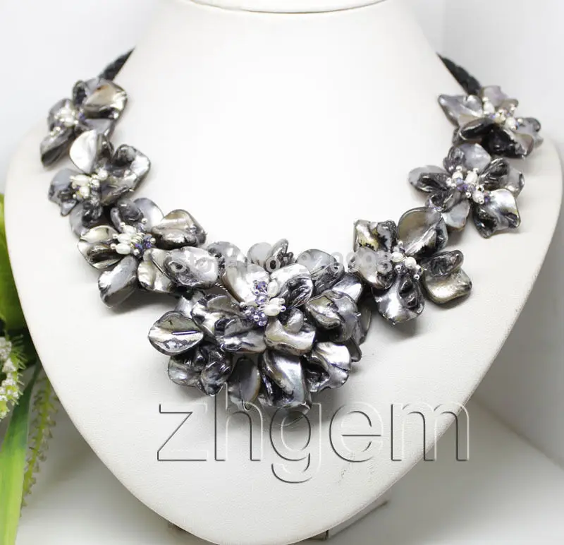 

FREE SHIPPING>>>@@ > Wholesale Free P&P****Fashion Jewelry black mother of pearl shell flowers pendant necklace 18"long