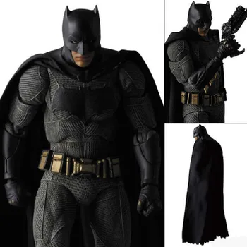 

Marvel Batman vs Superman Dawn of Justice 16 cm Batman Display Model Toy Anime Super Hero Action Figure Toy Birthday Jouet Gift