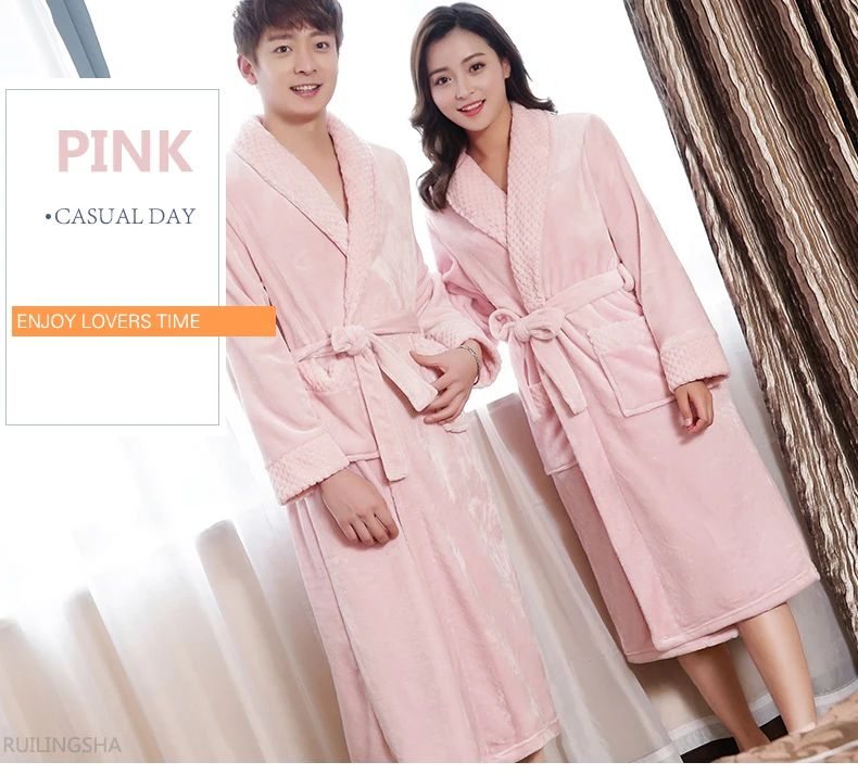 1624-Women-Men-Robes--2_02