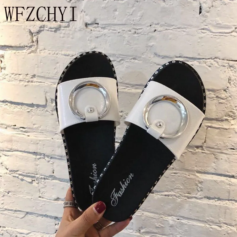 

Fashion round buckle casual slippers women's summer wear flat slippers thick non-slip female beach shoes