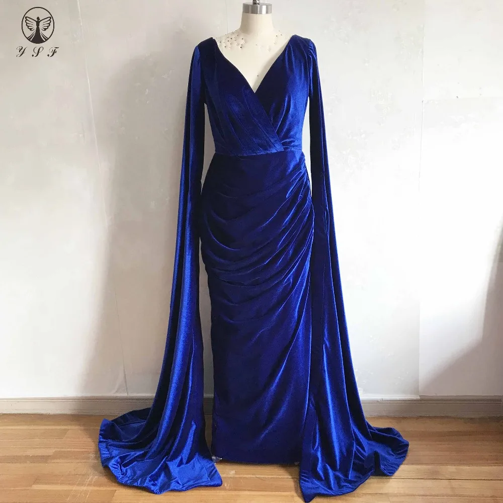 

2019 Modest Plunging V Neck Pleated Long Sleeve Sheath Velvet Floor Length Royal Blue Mother of the Bride Dresses