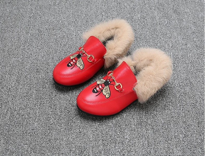 Зимняя детская модная обувь; коллекция года; теплая плюшевая обувь с мягкой подошвой в Корейском стиле; повседневная обувь для девочек