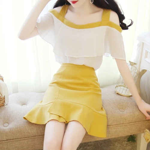 

2019 New Summer High Waist Chic Twinset Slash Neck Off Shoulder Mini 2 Pcs Set Korean Elegant Strapless Mini Women Skirt Set