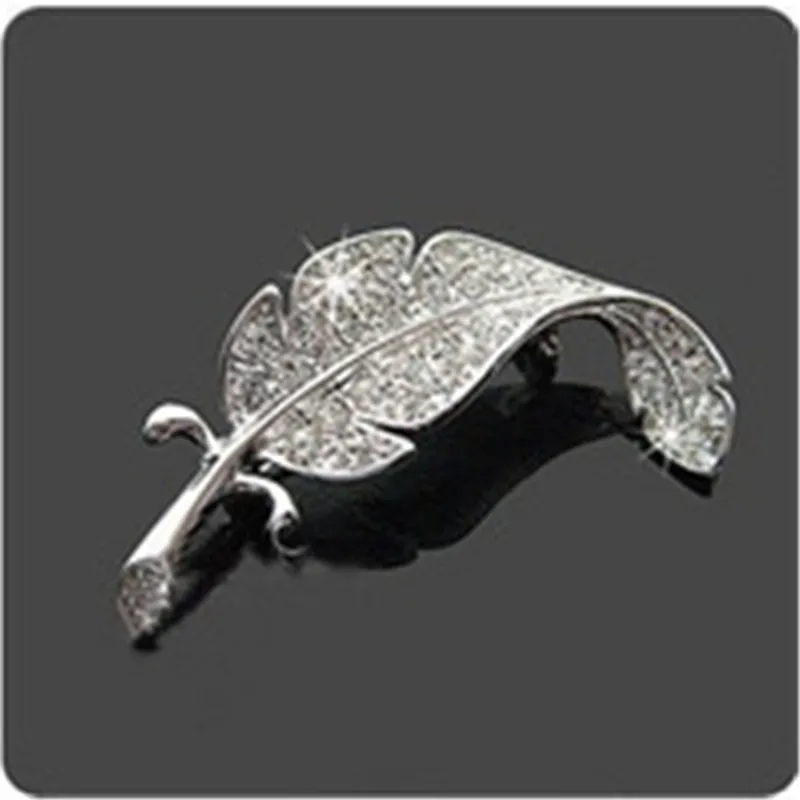 

Rhinestone jewelry/ Sweet and full of drill leaves brooch male and female general pin