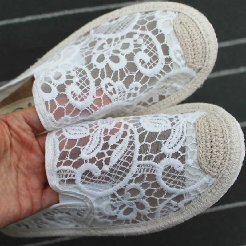 

2018 new mesh mesh lace openwork lazy one foot flat white black.